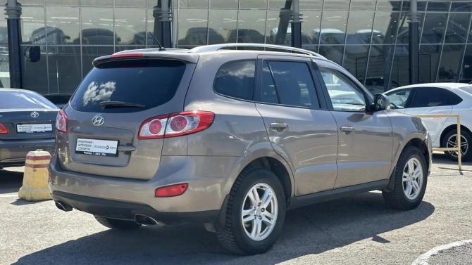 Hyundai Santa Fe II Рестайлинг с пробегом 2010 года, цена 975 000 рублей, 257757 км, внедорожник, Автокод Объявления