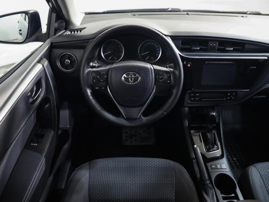 Toyota Corolla XI (E160 E170 E180) Рестайлинг 1 Санкт-Петербург  - изображение 11