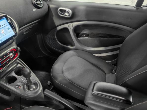 Smart Fortwo III с пробегом 2016 года, цена 1 165 000 рублей, 145000 км, хэтчбек, Автокод Объявления