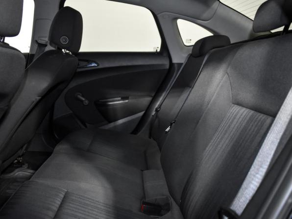 Opel Astra J Рестайлинг с пробегом 2012 года, цена 689 000 рублей, 170571 км, хэтчбек, Автокод Объявления