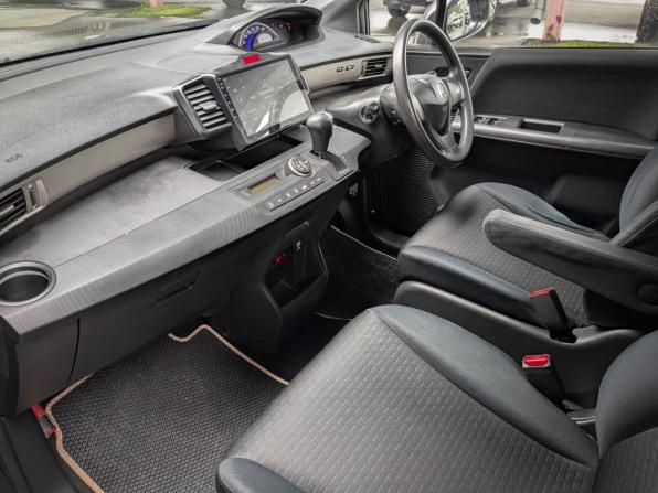 Honda Freed I с пробегом 2010 года, цена 859 900 рублей, 263000 км, компактвэн, Автокод Объявления