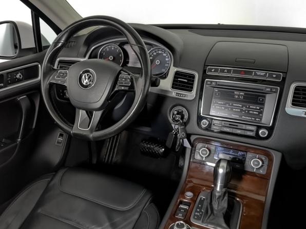 Volkswagen Touareg II Рестайлинг с пробегом 2016 года, цена 2 625 000 рублей, 147407 км, внедорожник, Автокод Объявления