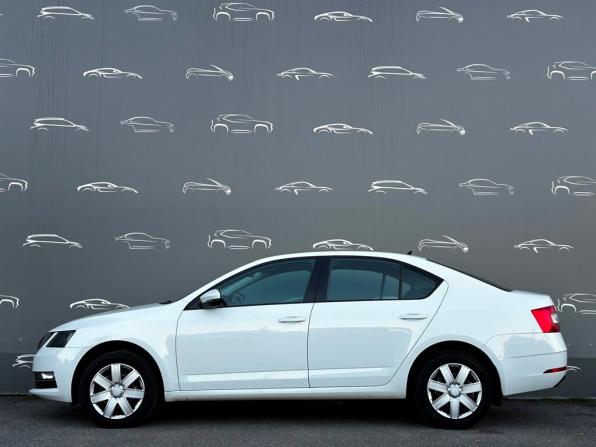 Skoda Octavia III (A7) Рестайлинг с пробегом 2018 года, цена 1 498 800 рублей, 102269 км, лифтбек, Автокод Объявления