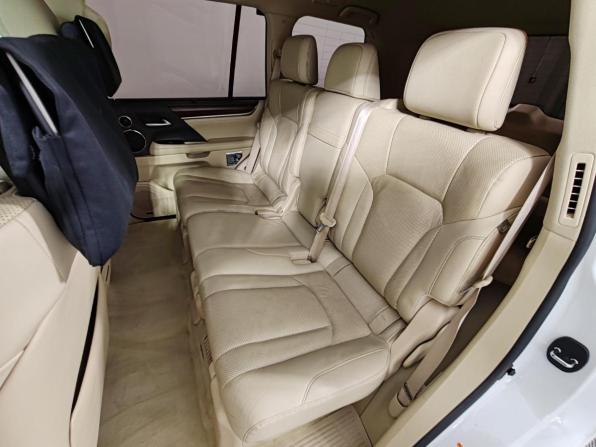 Lexus LX III Рестайлинг 2 с пробегом 2017 года, цена 9 000 000 рублей, 65282 км, внедорожник, Автокод Объявления