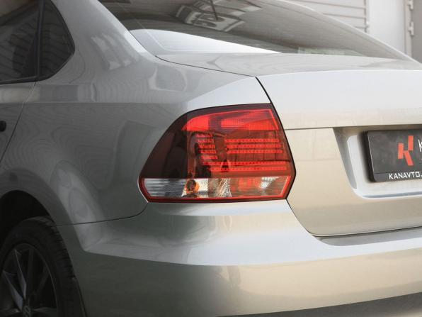 Volkswagen Polo V Рестайлинг с пробегом 2019 года, цена 1 350 500 рублей, 77600 км, седан, Автокод Объявления
