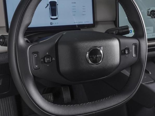 Volvo XC70 III с пробегом 2025 года, цена 7 250 000 рублей, 11168 км, внедорожник, Автокод Объявления