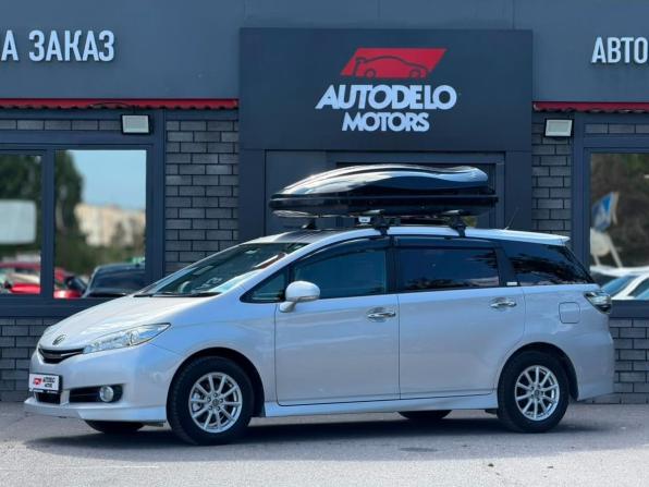 Toyota Wish II Рестайлинг с пробегом 2015 года, цена 1 690 000 рублей, 182854 км, минивэн, Автокод Объявления