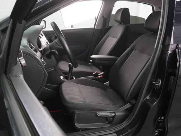 Volkswagen Polo V с пробегом 2010 года, цена 614 000 рублей, 329000 км, седан, Автокод Объявления