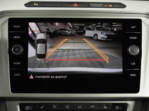 Volkswagen Passat B8 с пробегом 2019 года, цена 1 915 100 рублей, 145318 км, седан, Автокод Объявления