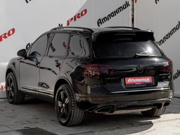 Volkswagen Touareg II с пробегом 2011 года, цена 1 585 000 рублей, 308105 км, внедорожник, Автокод Объявления