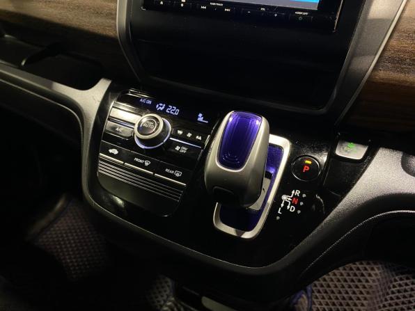 Honda Freed II с пробегом 2017 года, цена 1 500 000 рублей, 132139 км, компактвэн, Автокод Объявления