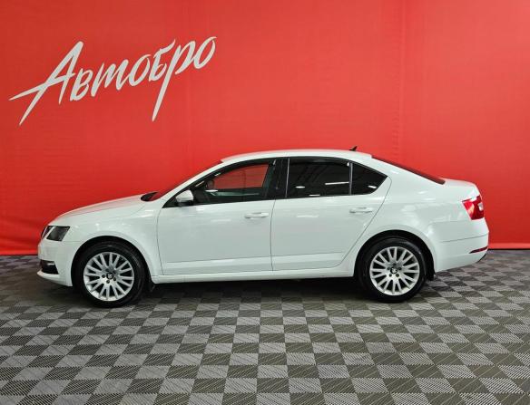 Skoda Octavia III (A7) Рестайлинг с пробегом 2020 года, цена 1 895 000 рублей, 41720 км, лифтбек, Автокод Объявления