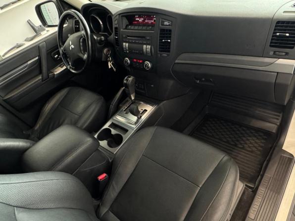 Mitsubishi Pajero IV Рестайлинг 1 с пробегом 2014 года, цена 2 599 000 рублей, 65114 км, внедорожник, Автокод Объявления