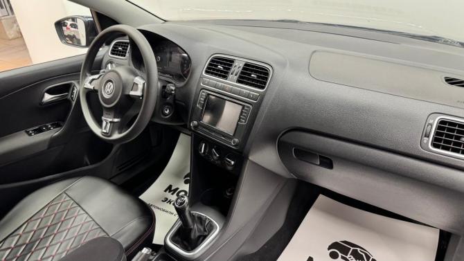 Volkswagen Polo V с пробегом 2011 года, цена 670 000 рублей, 136800 км, седан, Автокод Объявления