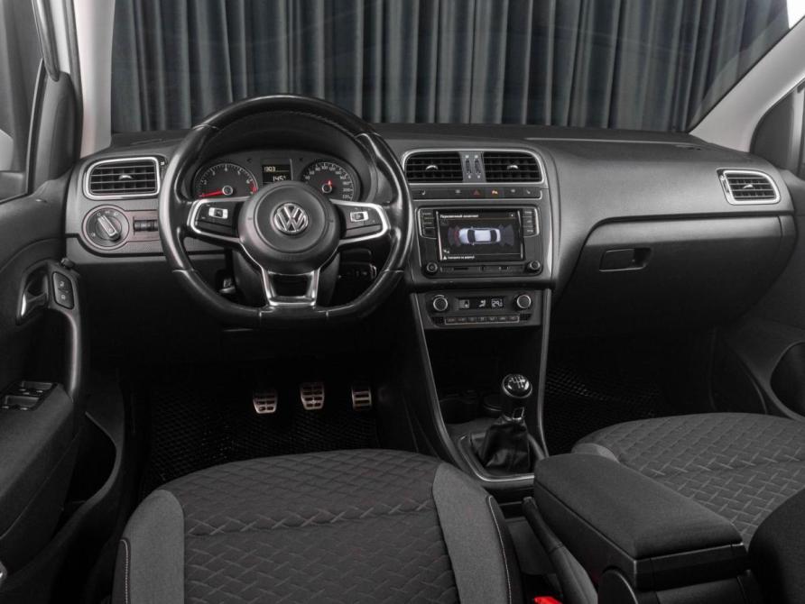 Volkswagen Polo V Рестайлинг Тюмень  - изображение 6