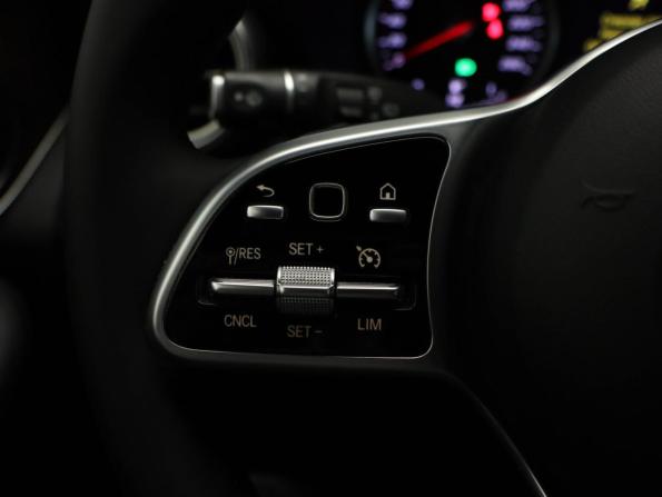 Mercedes-Benz GLC I (X253) Рестайлинг с пробегом 2021 года, цена 4 400 000 рублей, 77015 км, внедорожник, Автокод Объявления