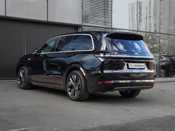 Li Auto (Lixiang) L9 I с пробегом 2023 года, цена 5 560 000 рублей, 109211 км, внедорожник, Автокод Объявления