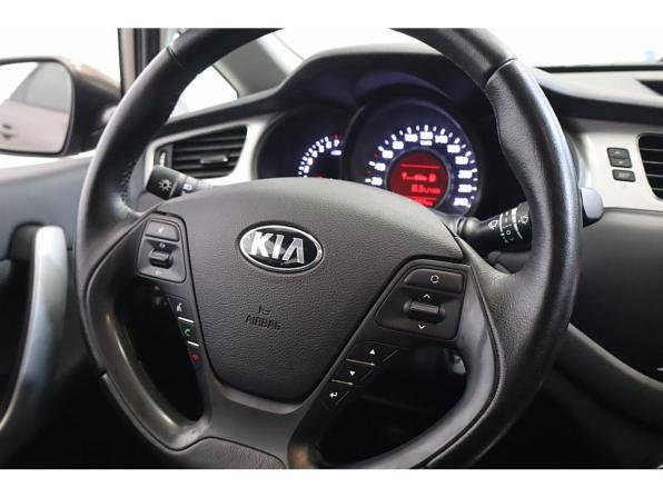 Kia Ceed II с пробегом 2013 года, цена 1 054 000 рублей, 91044 км, универсал, Автокод Объявления