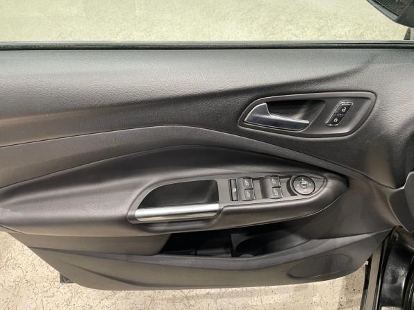 Ford Kuga II с пробегом 2013 года, цена 749 000 рублей, 265124 км, внедорожник, Автокод Объявления