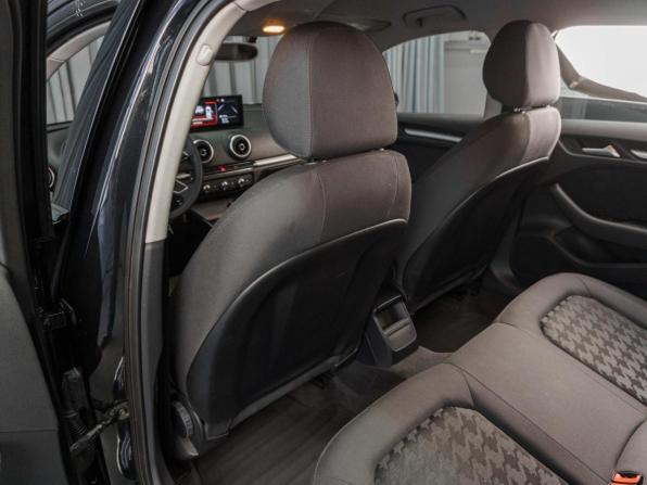 Audi A3 III (8V) с пробегом 2014 года, цена 1 249 000 рублей, 172551 км, хэтчбек, Автокод Объявления