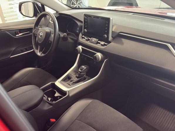 Toyota RAV4 V (XA50) с пробегом 2021 года, цена 4 370 000 рублей, 10219 км, внедорожник, Автокод Объявления