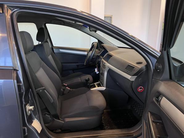 Opel Astra H Рестайлинг с пробегом 2008 года, цена 341 000 рублей, 228676 км, седан, Автокод Объявления