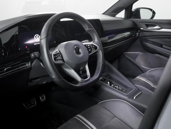 Volkswagen Golf VIII с пробегом 2022 года, цена 3 100 000 рублей, 38000 км, хэтчбек, Автокод Объявления