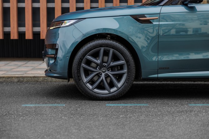 Новый Land Rover Range Rover Sport III 2024 года, цена 23 000 000 рублей, внедорожник, Автокод Объявления