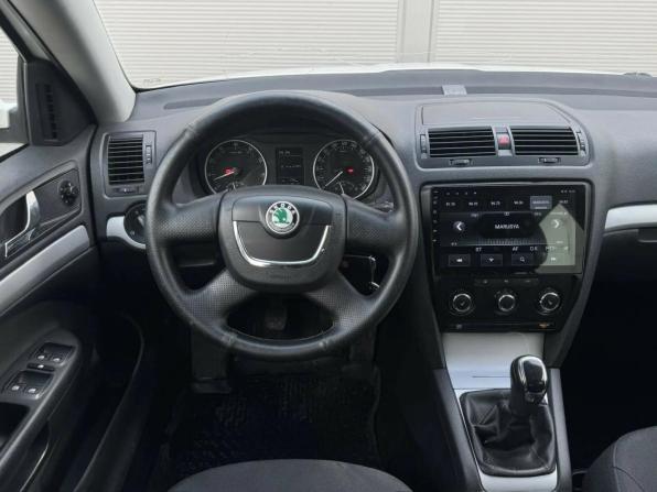 Skoda Octavia II (A5) Рестайлинг с пробегом 2012 года, цена 750 000 рублей, 213400 км, лифтбек, Автокод Объявления