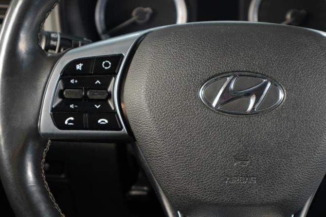 Hyundai Sonata VII (LF) Рестайлинг с пробегом 2019 года, цена 2 069 000 рублей, 113000 км, седан, Автокод Объявления