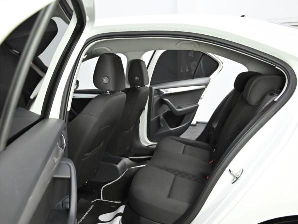 Skoda Octavia III (A7) Рестайлинг с пробегом 2017 года, цена 1 449 000 рублей, 113000 км, лифтбек, Автокод Объявления