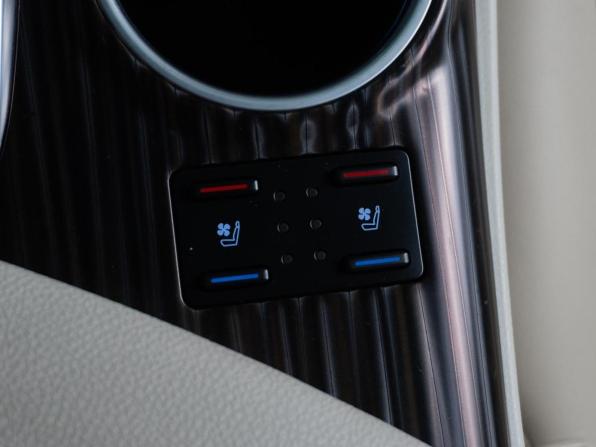 Toyota Camry VIII (XV70) с пробегом 2021 года, цена 3 049 000 рублей, 84954 км, седан, Автокод Объявления
