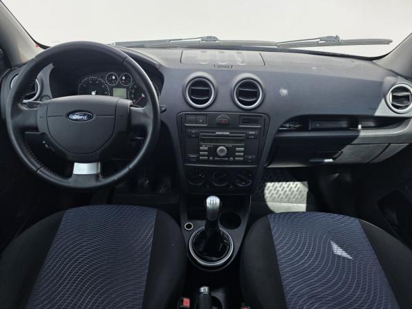 Ford Fusion I Рестайлинг с пробегом 2006 года, цена 260 000 рублей, 325041 км, хэтчбек, Автокод Объявления