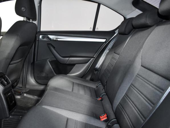 Skoda Octavia III (A7) Рестайлинг с пробегом 2019 года, цена 1 499 000 рублей, 128563 км, лифтбек, Автокод Объявления