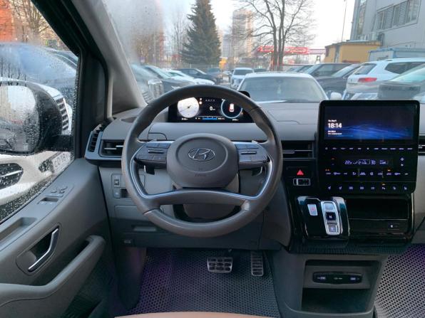 Hyundai Staria I с пробегом 2021 года, цена 4 949 000 рублей, 65706 км, минивэн, Автокод Объявления