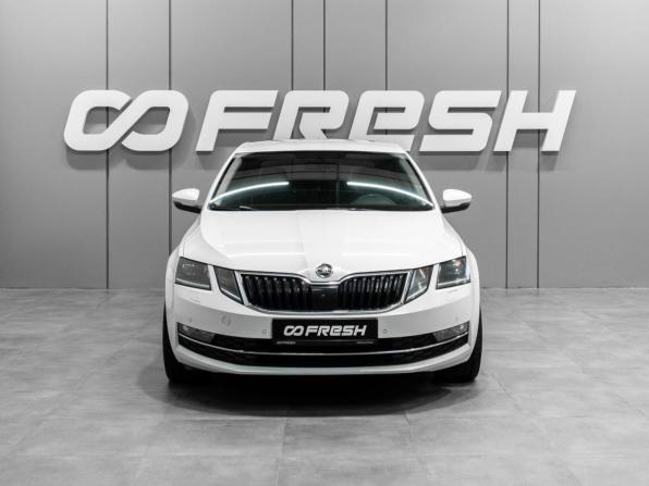 Skoda Octavia III (A7) Рестайлинг с пробегом 2017 года, цена 1 399 000 рублей, 210222 км, лифтбек, Автокод Объявления