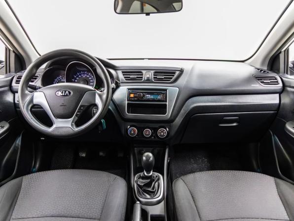 Kia Rio III Рестайлинг с пробегом 2016 года, цена 1 098 000 рублей, 80323 км, седан, Автокод Объявления