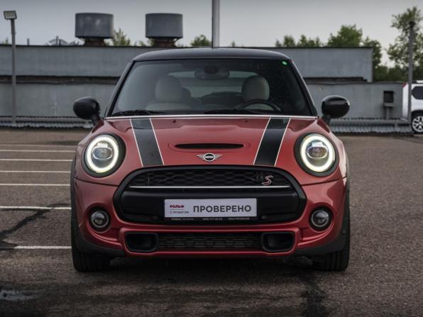 Mini Hatch III (F55/F56) Рестайлинг с пробегом 2020 года, цена 2 770 000 рублей, 42379 км, хэтчбек, Автокод Объявления