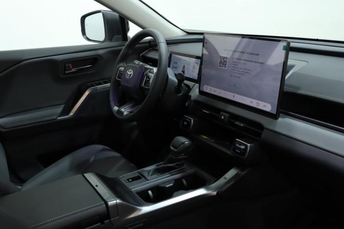 Toyota RAV4 VI (XA60) с пробегом 2026 года, цена 4 649 000 рублей, 20 км, внедорожник, Автокод Объявления