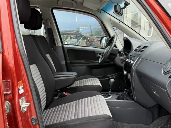 Suzuki SX4 I (Classic) Рестайлинг с пробегом 2010 года, цена 720 000 рублей, 175079 км, хэтчбек, Автокод Объявления