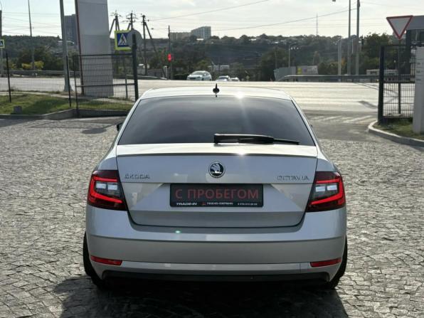 Skoda Octavia III (A7) Рестайлинг с пробегом 2018 года, цена 1 990 000 рублей, 148151 км, лифтбек, Автокод Объявления