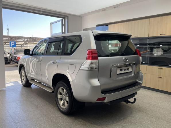 Toyota Land Cruiser Prado 150 Series с пробегом 2011 года, цена 2 550 000 рублей, 352000 км, внедорожник, Автокод Объявления