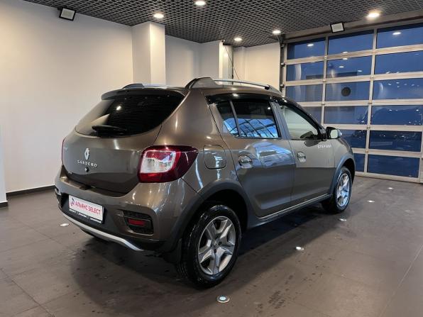 Renault Sandero II Рестайлинг с пробегом 2019 года, цена 1 280 000 рублей, 88425 км, хэтчбек, Автокод Объявления