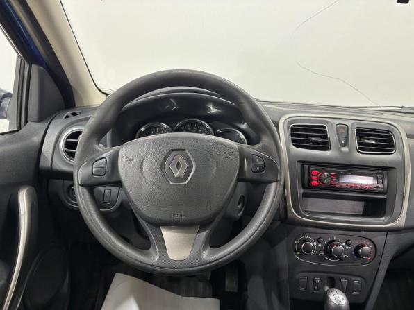 Renault Sandero II с пробегом 2015 года, цена 800 000 рублей, 126597 км, хэтчбек, Автокод Объявления