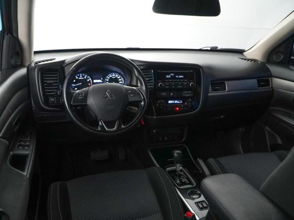 Mitsubishi Outlander III Рестайлинг 2 с пробегом 2018 года, цена 1 899 077 рублей, 139246 км, внедорожник, Автокод Объявления