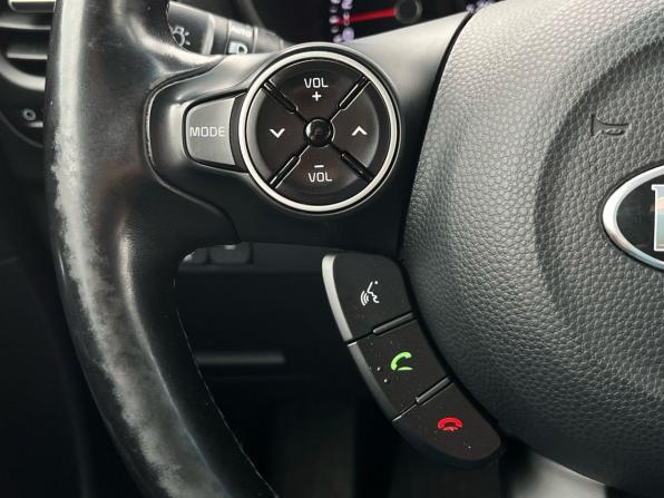 Kia Soul II Рестайлинг с пробегом 2017 года, цена 1 310 000 рублей, 140260 км, хэтчбек, Автокод Объявления