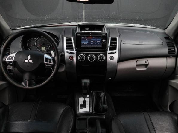 Mitsubishi Pajero Sport II Рестайлинг с пробегом 2015 года, цена 2 080 000 рублей, 113183 км, внедорожник, Автокод Объявления