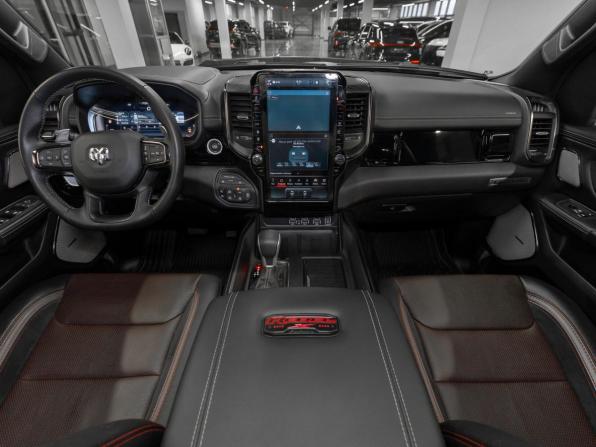 Ram 1500 V Рестайлинг с пробегом 2024 года, цена 8 900 000 рублей, 50 км, пикап, Автокод Объявления