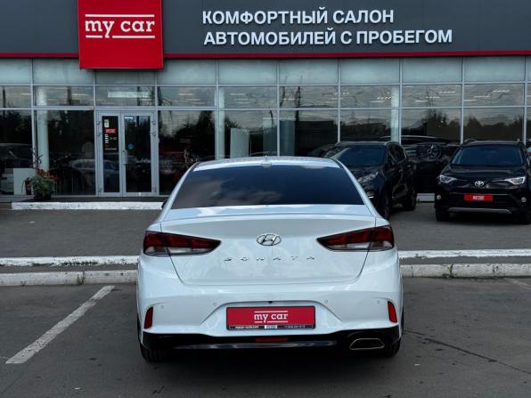 Hyundai Sonata VII (LF) Рестайлинг с пробегом 2018 года, цена 1 840 000 рублей, 109550 км, седан, Автокод Объявления
