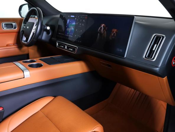 Li Auto (Lixiang) L7 I с пробегом 2023 года, цена 5 590 000 рублей, 45021 км, внедорожник, Автокод Объявления